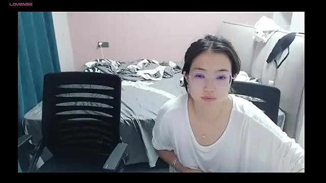 Sexy redrose520 from StripChat redrose520 from StripChat